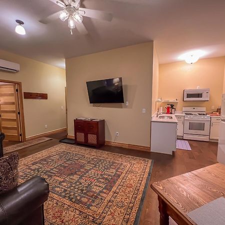 Goldfinch Suites Elkader المظهر الخارجي الصورة